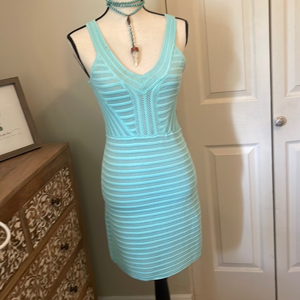 Bebe body con dress fully lined